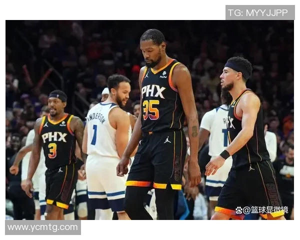 队史第一人！爱德华兹32+3+6，最后一分多钟，队友围住华子庆祝